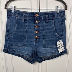 American Eagle Super Hi-Rise Shortie